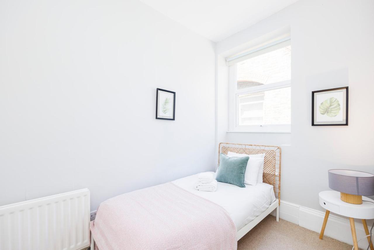 Welcomestay Colliers Wood Two Bed Apartment - Home Away From Home Londra Esterno foto