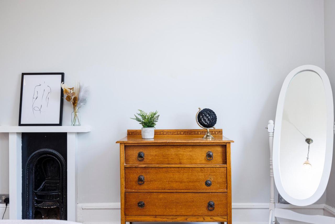 Welcomestay Colliers Wood Two Bed Apartment - Home Away From Home Londra Esterno foto