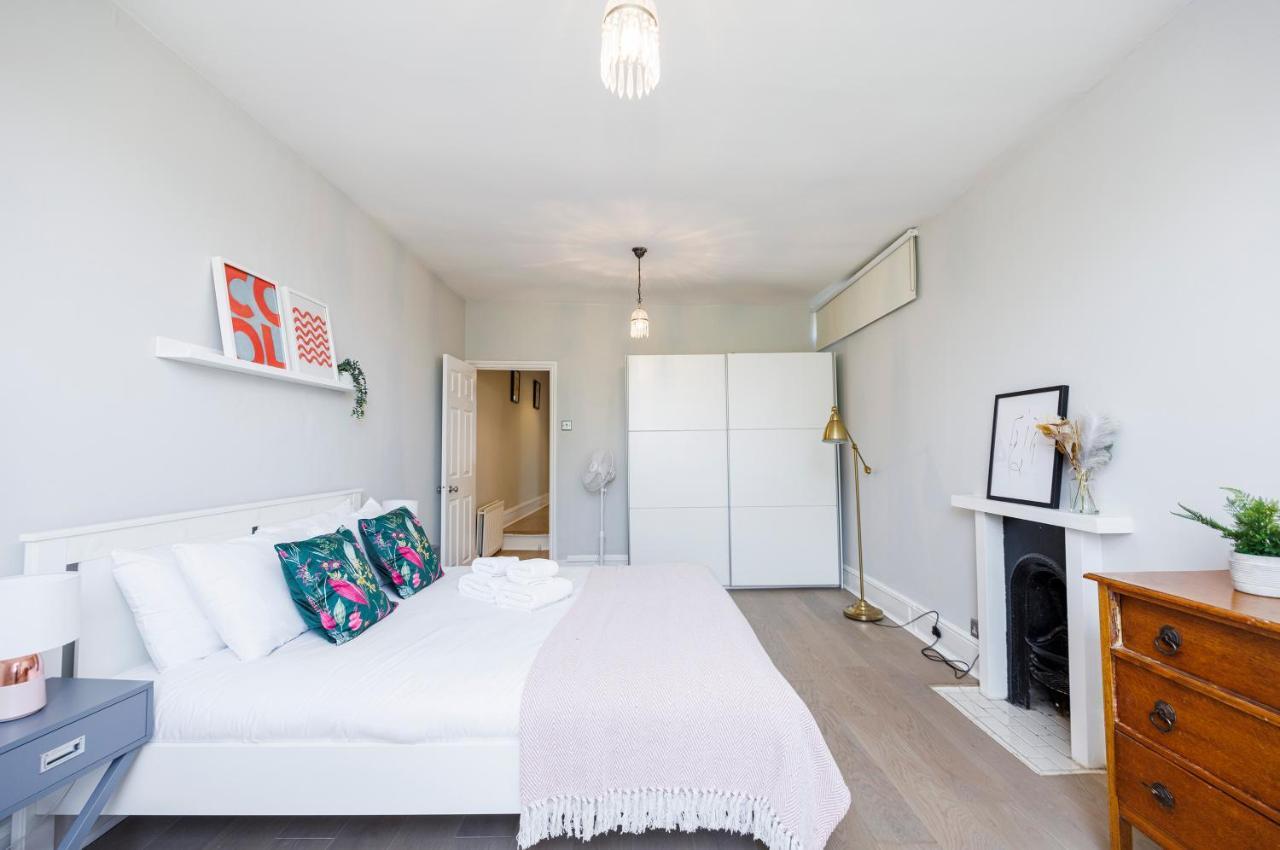 Welcomestay Colliers Wood Two Bed Apartment - Home Away From Home Londra Esterno foto